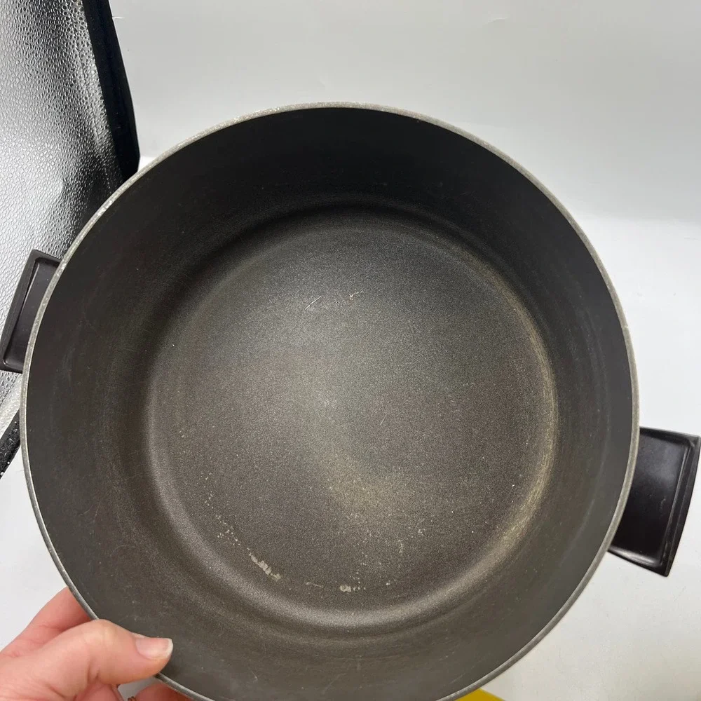 Vintage MidCentury Modern Yellow 2 Pot Set Sauce Pan Soup Pan 1 & 5 Quart 1970's